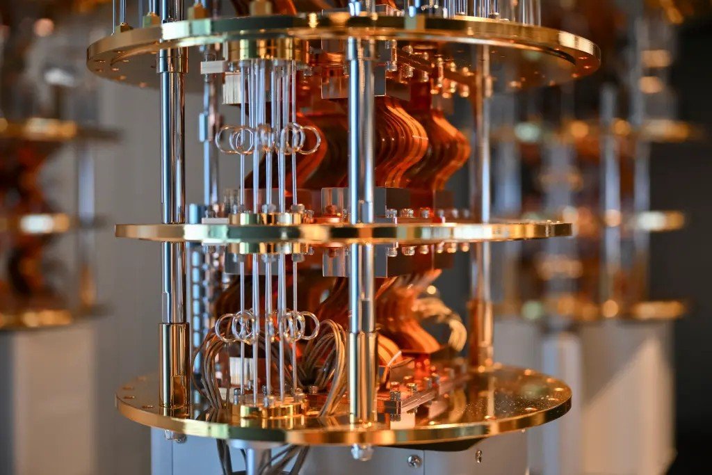 IBM y Google acercan el futuro: sistemas cuánticos a escala industrial para finales de década